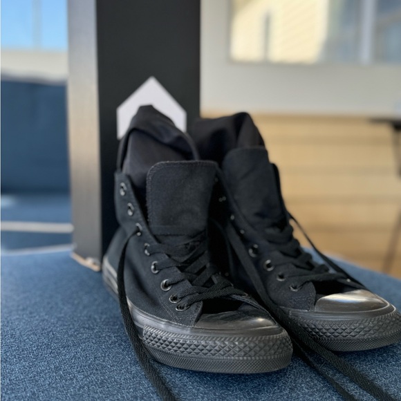 Converse Black Sneakers - New - Picture 5 of 12